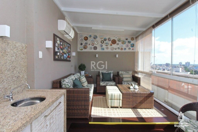 Imagem Imóvel com 1 Quarto à Venda, 150 m² em São João - Porto Alegre Imagem Imóvel com 1 Quarto à Venda, 150 m² em São João - Porto Alegre