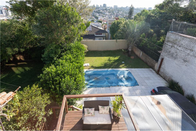 Imagem Casa com 5 Quartos à Venda, 550 m² em Chácara Das Pedras - Porto Alegre Imagem Casa com 5 Quartos à Venda, 550 m² em Chácara Das Pedras - Porto Alegre