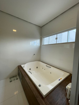 Imagem Casa com 4 Quartos à Venda, em Boa Vista - Vitória Da Conquista Imagem Casa com 4 Quartos à Venda, em Boa Vista - Vitória Da Conquista