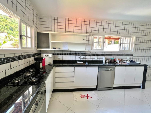 Imagem Casa com 5 Quartos à Venda, 400 m² em Golfe - Teresópolis Imagem Casa com 5 Quartos à Venda, 400 m² em Golfe - Teresópolis