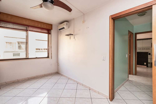 Imagem Apartamento com 2 Quartos à Venda, 65 m² em Teresópolis - Porto Alegre