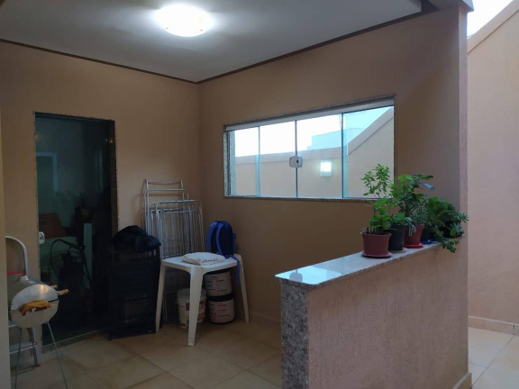 Imagem Casa com 4 Quartos à Venda, 330 m² em Vale Dos Cristais - Macaé