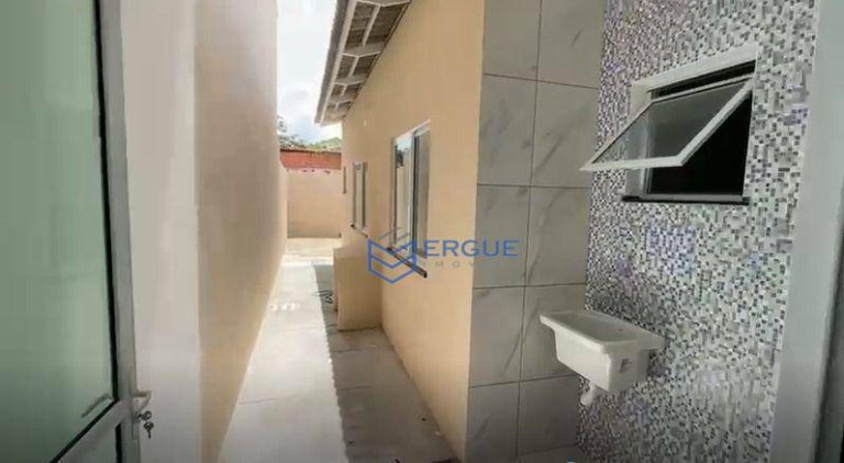 Imagem Casa com 3 Quartos à Venda, 180 m² em Parque Havaí - Eusébio Imagem Casa com 3 Quartos à Venda, 180 m² em Parque Havaí - Eusébio