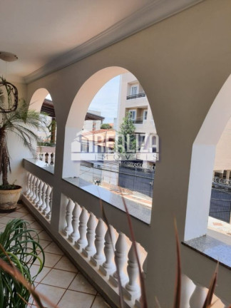 Foto do imóvel Casa com 3 Quartos à Venda, 346 m² em Irmãos Soares - Uberaba
