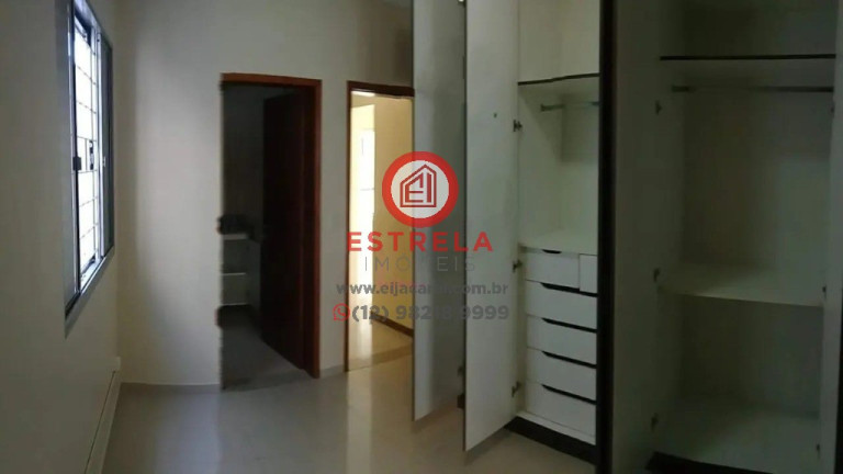 Imagem Casa com 4 Quartos à Venda, 401 m² em Jardim América - Jacareí Imagem Casa com 4 Quartos à Venda, 401 m² em Jardim América - Jacareí
