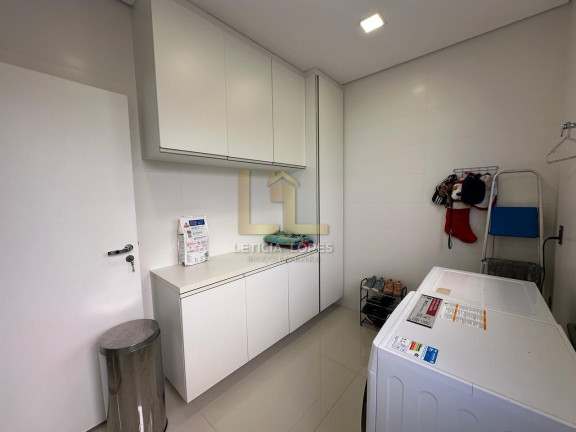 Imagem Casa com 3 Quartos à Venda, 280 m² em Medeiros - Jundiaí
