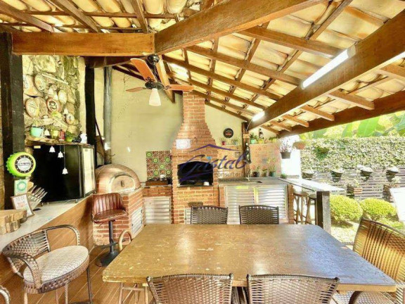 Imagem Casa com 3 Quartos à Venda, 183 m² em Chácara Santa Lúcia - Carapicuíba Imagem Casa com 3 Quartos à Venda, 183 m² em Chácara Santa Lúcia - Carapicuíba