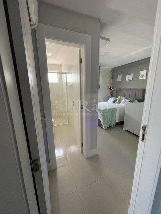 Imagem Apartamento com 3 Quartos à Venda, 136 m² em Centro - Balneário Camboriú Imagem Apartamento com 3 Quartos à Venda, 136 m² em Centro - Balneário Camboriú