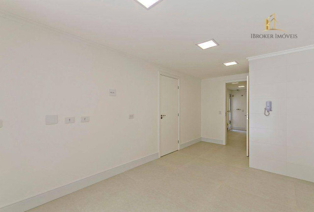 Imagem Apartamento com 4 Quartos à Venda, 189 m² em água Verde - Curitiba Imagem Apartamento com 4 Quartos à Venda, 189 m² em água Verde - Curitiba