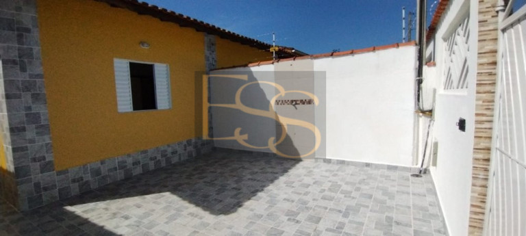 Imagem Casa com 2 Quartos à Venda, 60 m² em Agenor De Campos - Mongaguá Imagem Casa com 2 Quartos à Venda, 60 m² em Agenor De Campos - Mongaguá