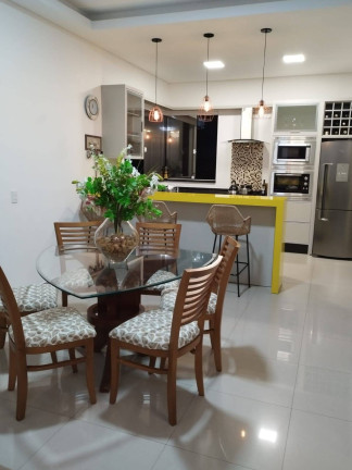 Imagem Casa com 3 Quartos à Venda, 263 m² em Centro - Barra Velha Imagem Casa com 3 Quartos à Venda, 263 m² em Centro - Barra Velha