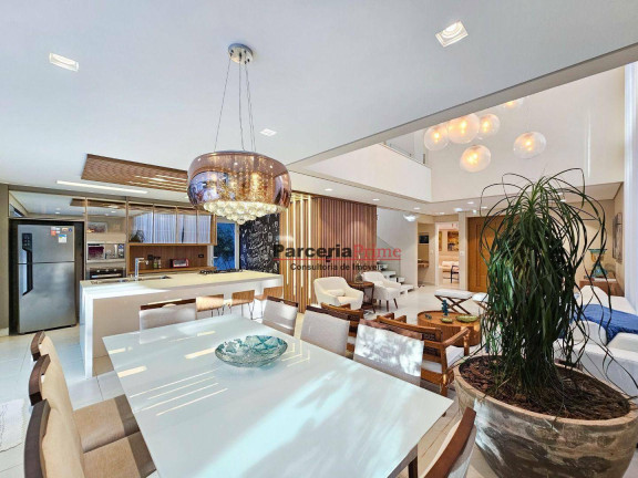 Imagem Casa com 5 Quartos à Venda, 310 m² em Riviera Módulo 24 - Bertioga Imagem Casa com 5 Quartos à Venda, 310 m² em Riviera Módulo 24 - Bertioga