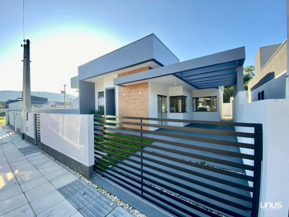 Casa com 3 Quartos à Venda, 200 m² em Forquilhas - São José