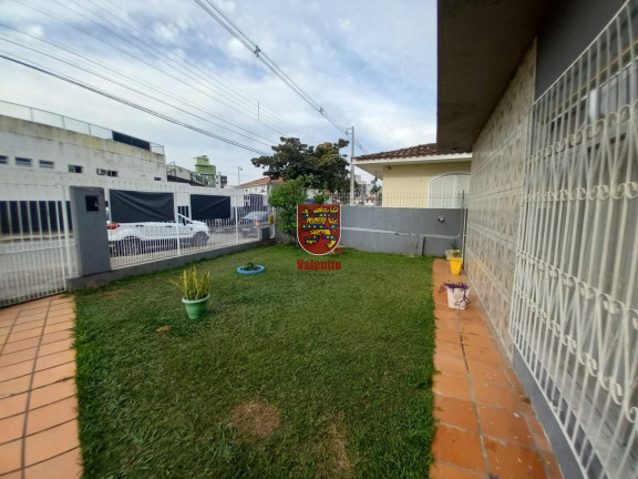 Imagem Casa com 4 Quartos à Venda, em Estreito - Florianópolis Imagem Casa com 4 Quartos à Venda, em Estreito - Florianópolis