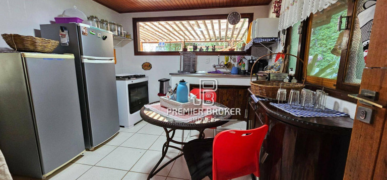 Imagem Casa com 3 Quartos à Venda, 250 m² em Colônia Alpina - Teresópolis Imagem Casa com 3 Quartos à Venda, 250 m² em Colônia Alpina - Teresópolis