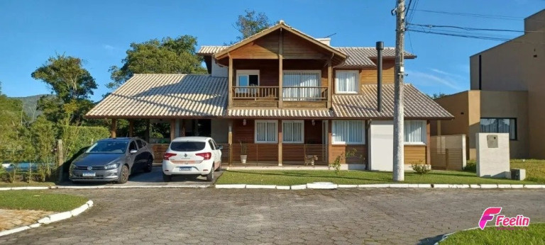 Imagem Casa com 3 Quartos à Venda, 240 m² em Vargem Grande - Florianópolis Imagem Casa com 3 Quartos à Venda, 240 m² em Vargem Grande - Florianópolis