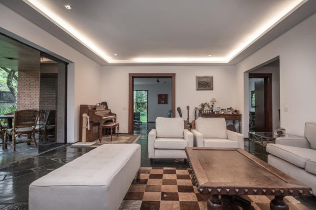Imagem Casa com 6 Quartos à Venda, 664 m² em Jardim América - São Paulo Imagem Casa com 6 Quartos à Venda, 664 m² em Jardim América - São Paulo