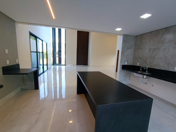 Imagem Casa de Condomínio com 4 Quartos à Venda, 734 m² em Condomínio Do Lago - Goiânia