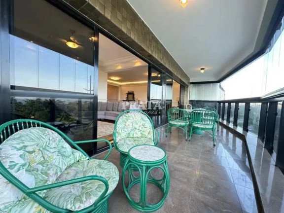 Apartamento com 3 Quartos para Alugar, 252 m² em Pompéia - Santos