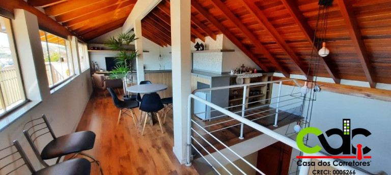 Sobrado com 7 Quartos à Venda,  em Jardim Santa Augusta - Poços De Caldas