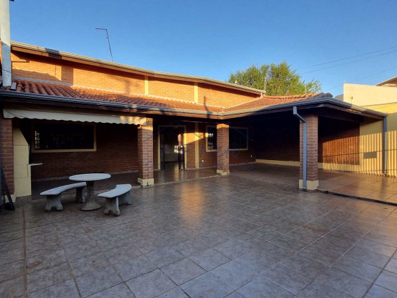 Casa com 3 Quartos à Venda, 312 m² em Jardim Itália - Pirassununga