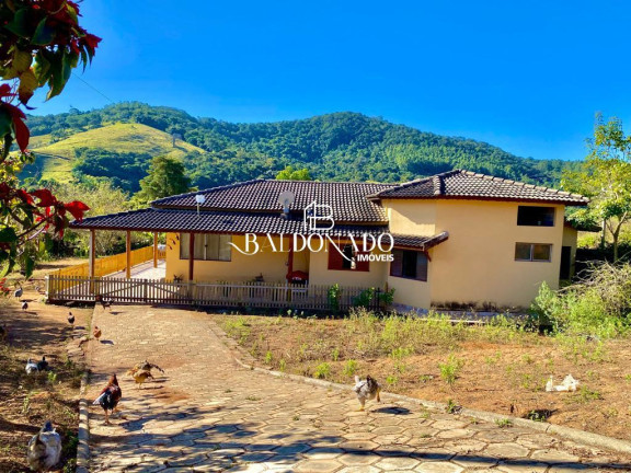 Imóvel com 3 Quartos à Venda, 2.000 m² em Centro - Extrema