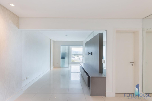 Imagem Apartamento com 3 Quartos à Venda, 121 m² em Centro - Balneário Camboriú Imagem Apartamento com 3 Quartos à Venda, 121 m² em Centro - Balneário Camboriú