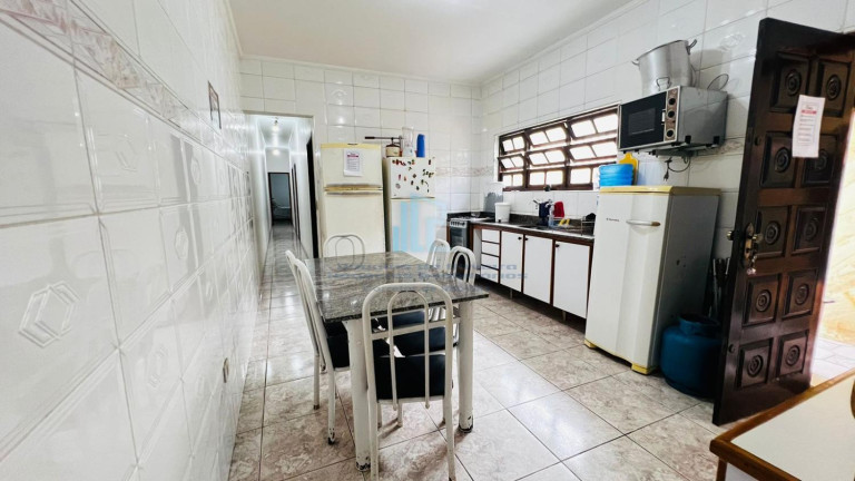 Imagem Casa com 3 Quartos à Venda, em Maracanã - Praia Grande Imagem Casa com 3 Quartos à Venda, em Maracanã - Praia Grande