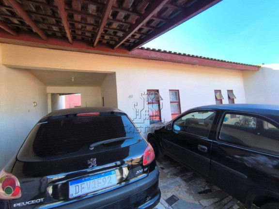 Casa com 4 Quartos à Venda, 135 m² em Tarobá - Londrina
