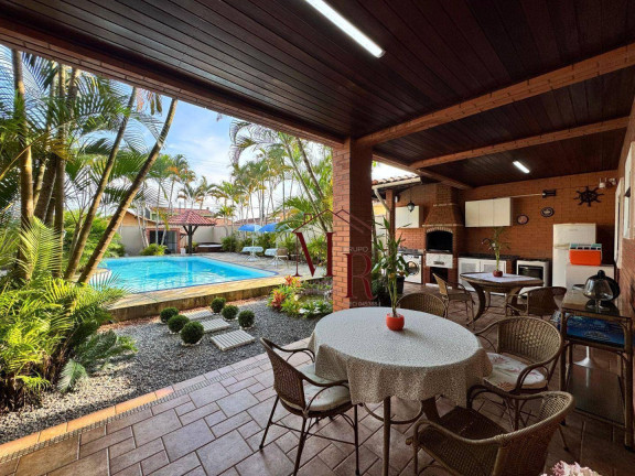Imagem Sobrado com 4 Quartos à Venda, 370 m² em Balneário Flórida - Praia Grande Imagem Sobrado com 4 Quartos à Venda, 370 m² em Balneário Flórida - Praia Grande