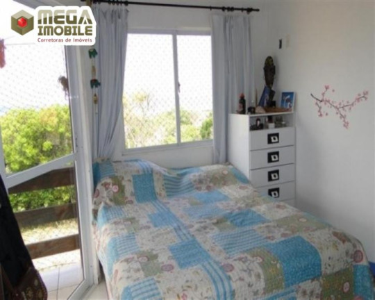 Imagem Casa com 2 Quartos à Venda, 90 m² em Santinho - Florianópolis