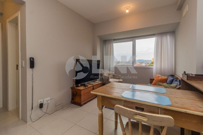 Imagem Apartamento com 1 Quarto à Venda, 35 m² em Santo Antônio - Porto Alegre Imagem Apartamento com 1 Quarto à Venda, 35 m² em Santo Antônio - Porto Alegre
