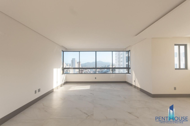 Imagem Apartamento com 3 Quartos à Venda, 129 m² em Centro - Balneário Camboriú Imagem Apartamento com 3 Quartos à Venda, 129 m² em Centro - Balneário Camboriú