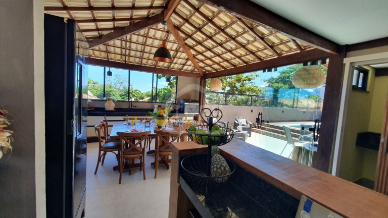 Casa com 6 Quartos à Venda, 198 m² em Ferradurinha - Armação Dos Búzios