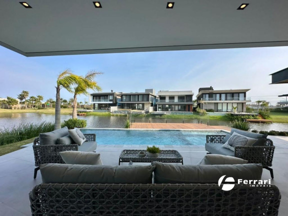 Imagem Casa de Condomínio com 5 Quartos à Venda, 450 m² em Centro - Xangri-lá