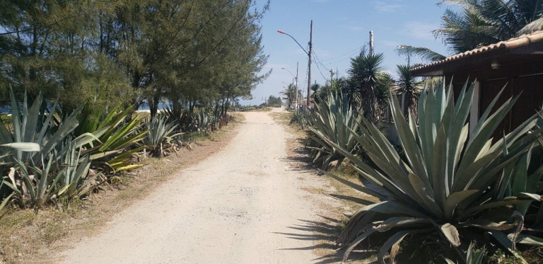 Imagem Casa com 3 Quartos à Venda, 1 m² em Guaratiba (ponta Negra) - Maricá Imagem Casa com 3 Quartos à Venda, 1 m² em Guaratiba (ponta Negra) - Maricá