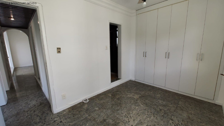 Imagem Imóvel com 3 Quartos à Venda, 80 m² em Imbuí - Salvador Imagem Imóvel com 3 Quartos à Venda, 80 m² em Imbuí - Salvador