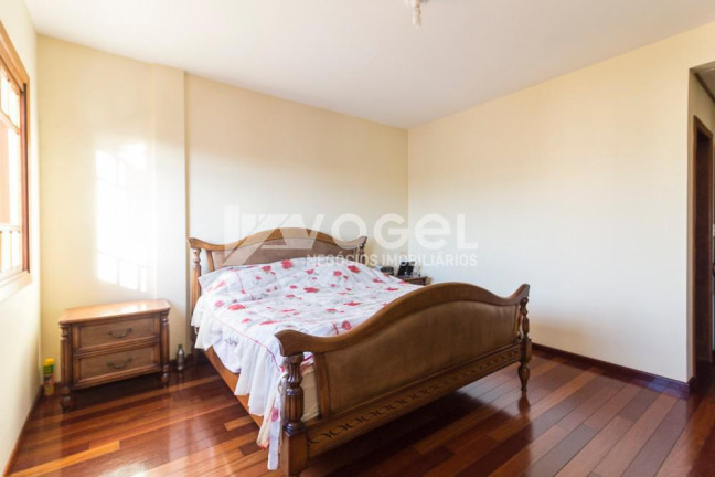 Imagem Apartamento com 3 Quartos à Venda, 393 m² em Centro - Canoas