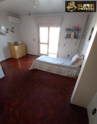 Imagem Casa com 4 Quartos à Venda, 202 m² em Centro - Pelotas Imagem Casa com 4 Quartos à Venda, 202 m² em Centro - Pelotas