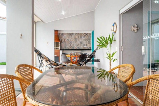 Imagem Casa com 3 Quartos à Venda, 210 m² em Itaguá - Ubatuba