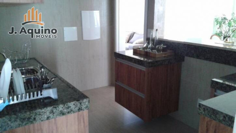 Imagem Casa de Condomínio com 4 Quartos à Venda, 215 m² em Lagoa Redonda - Fortaleza Imagem Casa de Condomínio com 4 Quartos à Venda, 215 m² em Lagoa Redonda - Fortaleza