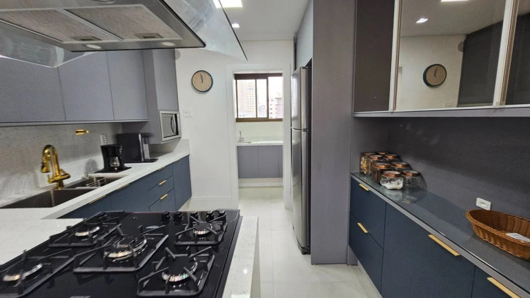 Imagem Apartamento com 4 Quartos à Venda, 138 m² em Centro - Balneário Camboriú Imagem Apartamento com 4 Quartos à Venda, 138 m² em Centro - Balneário Camboriú
