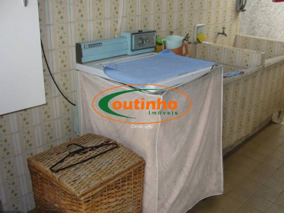 Imagem Casa com 3 Quartos à Venda, 199 m² em Tijuca - Rio De Janeiro Imagem Casa com 3 Quartos à Venda, 199 m² em Tijuca - Rio De Janeiro