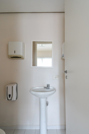 Sala Comercial à Venda, 28 m² em Bela Vista - São Paulo