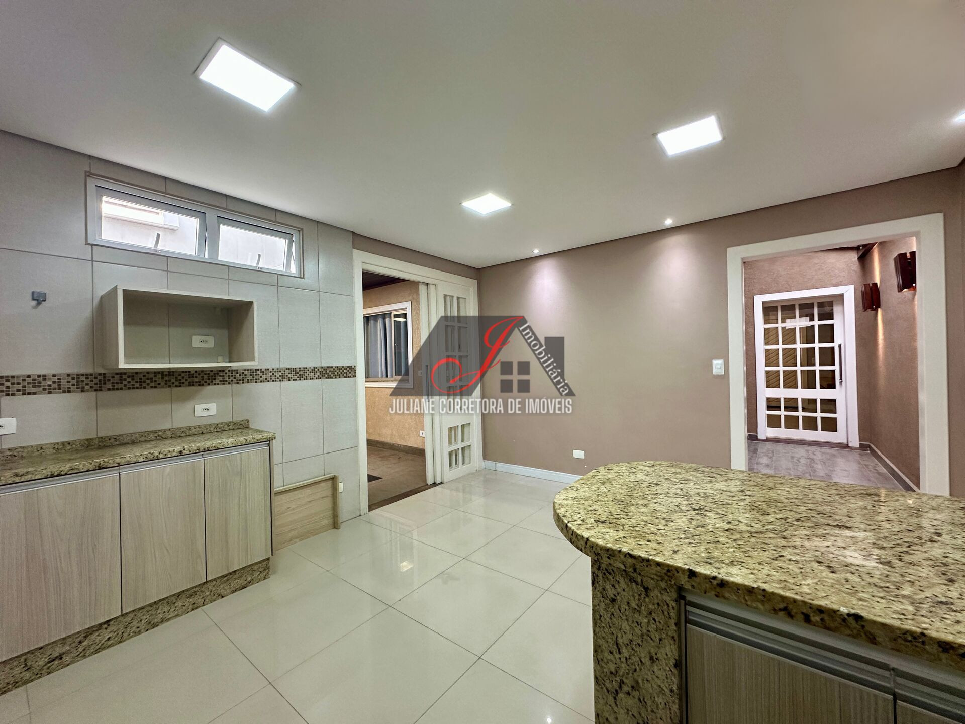 Imagem Casa com 4 Quartos à Venda, 135 m² em Umbará - Curitiba