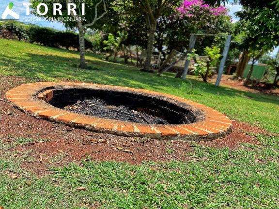 Imagem Imóvel com 3 Quartos à Venda, 500 m² em Centro - Iperó Imagem Imóvel com 3 Quartos à Venda, 500 m² em Centro - Iperó