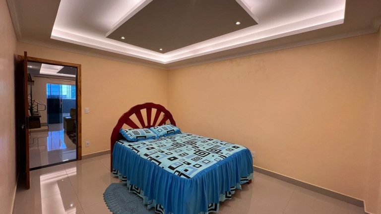 Imagem Casa com 4 Quartos à Venda, 378 m² em Samambaia Norte (samambaia) - Brasília Imagem Casa com 4 Quartos à Venda, 378 m² em Samambaia Norte (samambaia) - Brasília