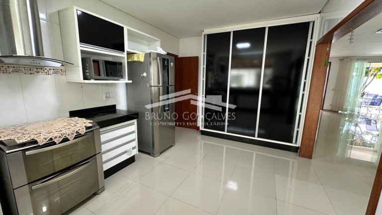 Imagem Casa com 4 Quartos à Venda, 525 m² em Outeiro Da Glória - Porto Seguro Imagem Casa com 4 Quartos à Venda, 525 m² em Outeiro Da Glória - Porto Seguro