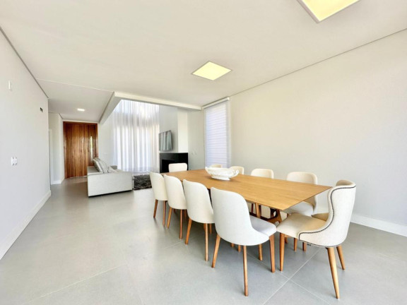 Imagem Casa com 4 Quartos à Venda, 290 m² em Novo Louro - Capao Da Canoa Imagem Casa com 4 Quartos à Venda, 290 m² em Novo Louro - Capao Da Canoa