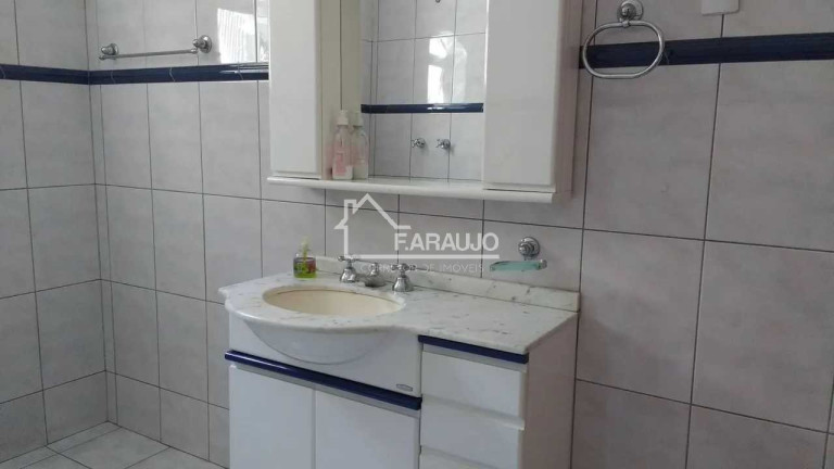 Imagem Sobrado com 3 Quartos à Venda, 200 m² em Vila Carvalho - Sorocaba Imagem Sobrado com 3 Quartos à Venda, 200 m² em Vila Carvalho - Sorocaba